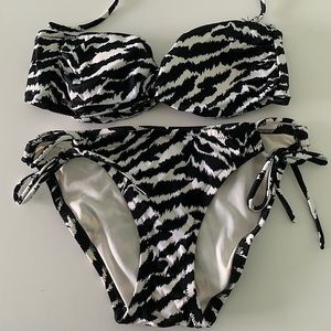 Victoria’s Secret White Tiger/Zebra Print Bikini